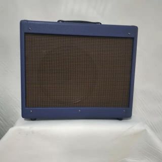Custom Grand 5e3 Guitar Amplification in Blue Color Deluxe Vintage Guitar Valve Amplifier 20W