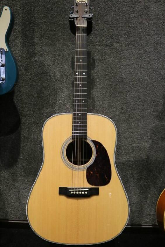 HD28 in natural acoustic guitar