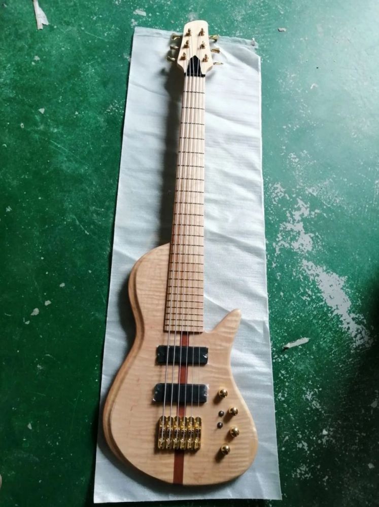 Custom Flamed Maple Top Neck Through Body 6 Strings 24 Frets Active Pickup Electric Bass Guitar