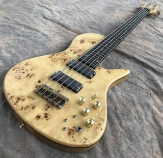 Custom Grand 5 Strings Bass in Natural Color