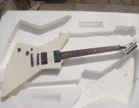 Custom 6 Strings James Hetfield Lefty Electric Guitar in White Color