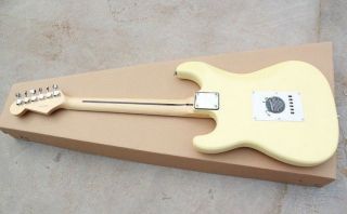 Stratocaster Style with Rosewood Fretboard