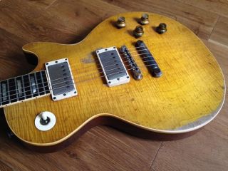 Custom Aged Relic Electric Guitar with Nitro Finish Peter Green GarryMoore LemonBurst with Fret Binding